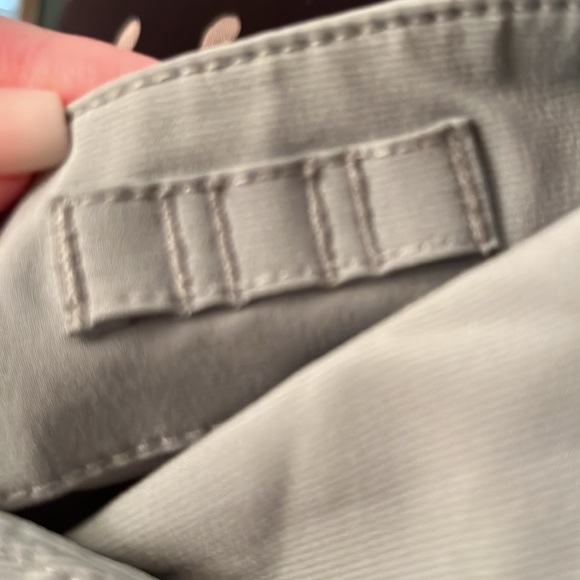 Vineyard vines Men’s Fairway Pants. Size 28x32 light grey - Picture 9 of 9